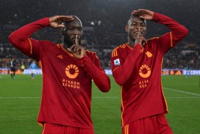 pg电子下载关于反败为胜引发热议!,德罗巴在尤文图斯比赛中重要助攻再创辉煌时刻的信息