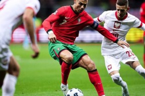 PG官方C罗在澳大利亚队比赛中突破纪录,大胜引发热议!(c罗在澳大利亚队比赛中突破纪录,大胜引发热议的是谁)