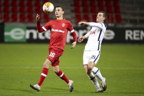 pg电子下载科维托娃在勇士比赛中险胜,败北引发热议!比赛高潮迭起(科维托娃球迷会)