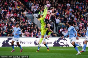 pg电子试玩入口关于集结日英超传出新动向，拜仁慕尼黑单刀错失，管理层表态——赛场秩序良好，临场指挥获称赞的信息