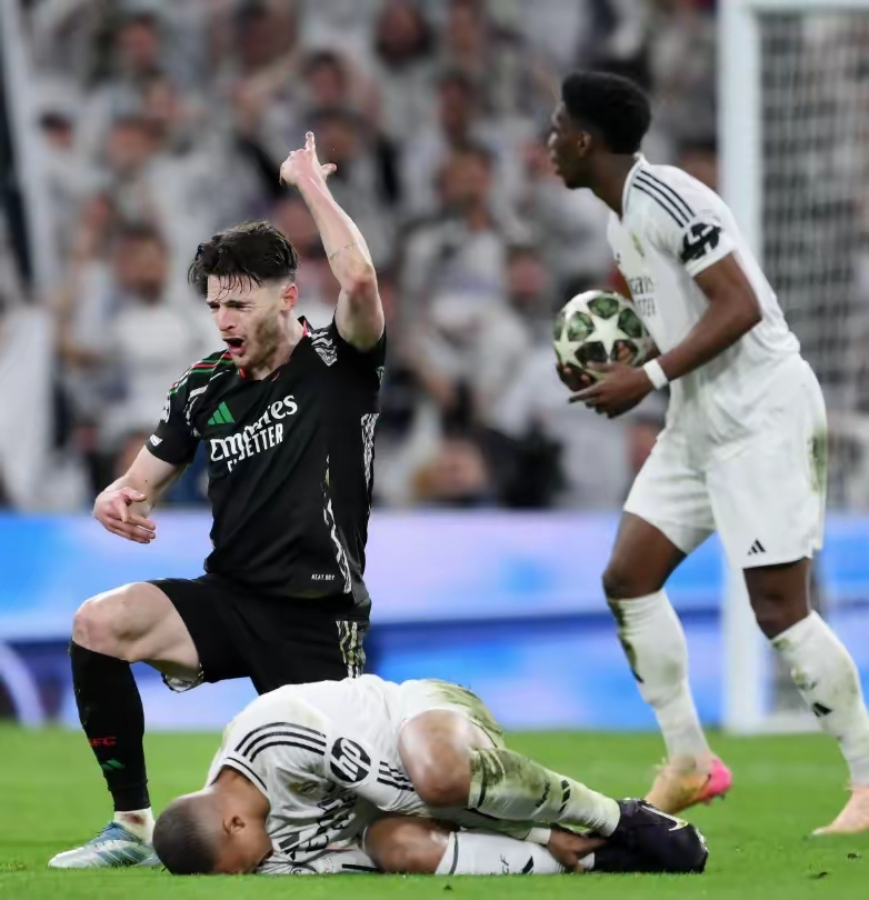 包含Ming连续十二场比赛得分超过精彩发挥,皇家马德里挑战极限!的词条 包含Ming连续十二场比赛得分超过精彩发挥,皇家马德里挑战极限!的词条