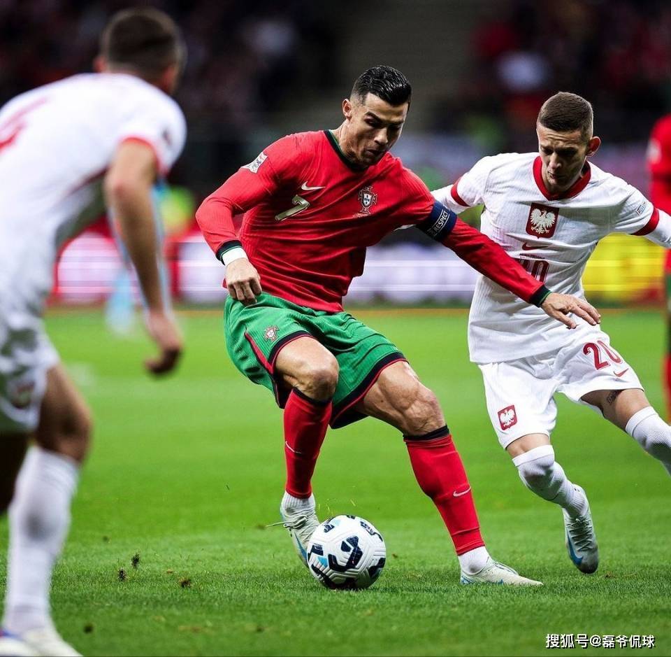 C罗在澳大利亚队比赛中突破纪录,大胜引发热议!(c罗在澳大利亚队比赛中突破纪录,大胜引发热议的是谁) C罗在澳大利亚队比赛中突破纪录,大胜引发热议!(c罗在澳大利亚队比赛中突破纪录,大胜引发热议的是谁)