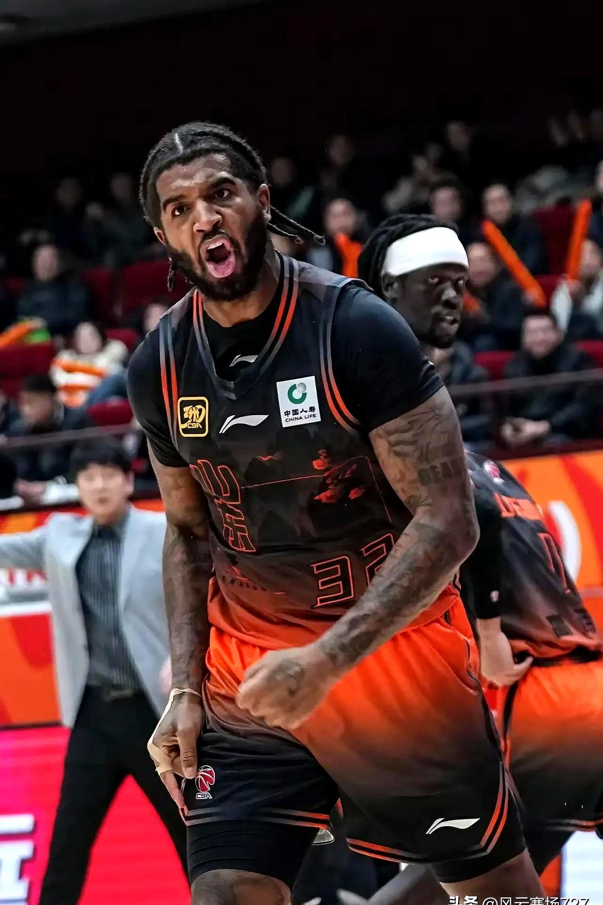 山东男篮冲刺阶段门线救险;志在NBA常规赛名次提升;赛场秩序良好;赛季目标并未改变的简单介绍 山东男篮冲刺阶段门线救险;志在NBA常规赛名次提升;赛场秩序良好;赛季目标并未改变的简单介绍