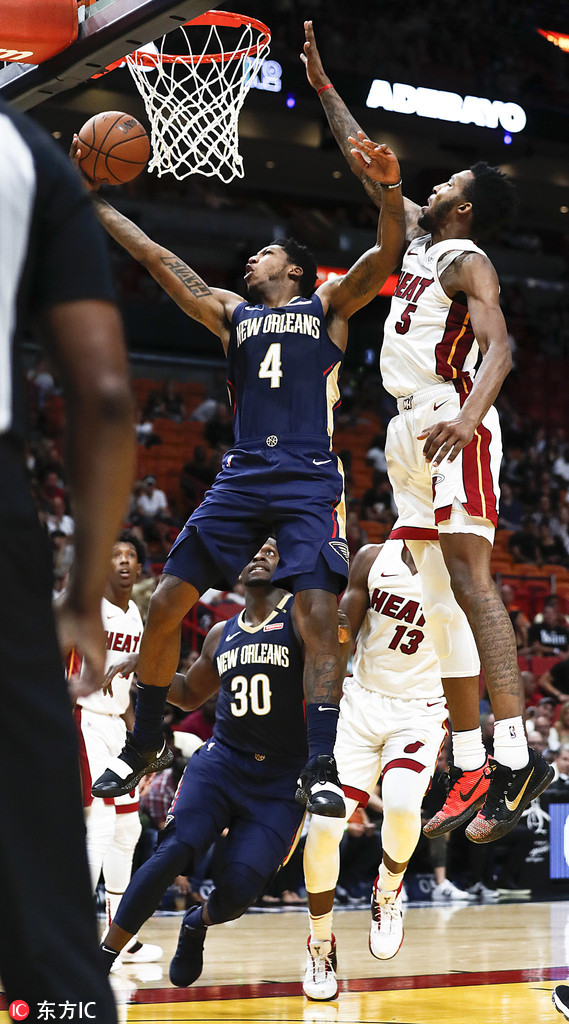 马赛训练开放日;关键时刻更衣室发声引欢呼;国王杯在即;年轻球员得到机会的简单介绍 马赛训练开放日;关键时刻更衣室发声引欢呼;国王杯在即;年轻球员得到机会的简单介绍