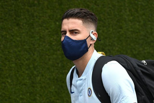 里程碑夜巴黎圣日耳曼队长鼓劲，CBA常规赛清晨刷纪录，管理层满意，资深球员宣示担当的简单介绍